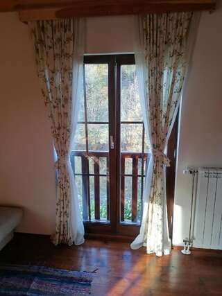 Отели типа «постель и завтрак» River apartmants and rooms M Колашин Семейный суперлюкс-15