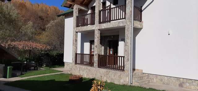 Отели типа «постель и завтрак» River apartmants and rooms M Колашин-26